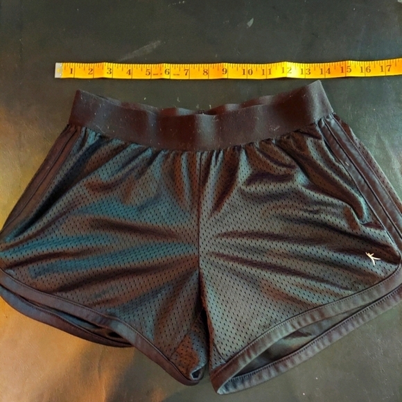 Danskin Now Black Athletic Workout Shorts Size Small - Picture 1 of 8